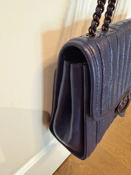 Coach Quilted Navy Shoulder Bag with Black Chain Straps - Picture 3 of 10